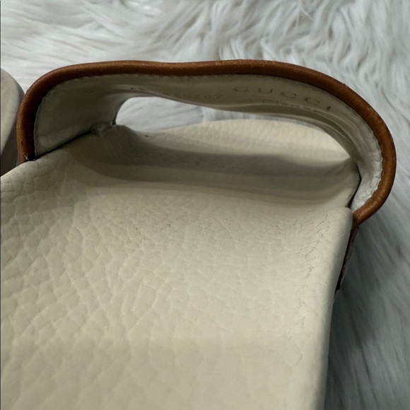 GUCCI x DISNEY Rare Printed Slides - Picture 16 of 16